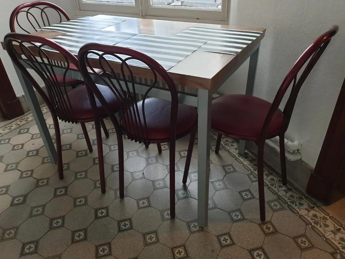 Group 2 Bedroom Apartment For 5 브뤼셀
